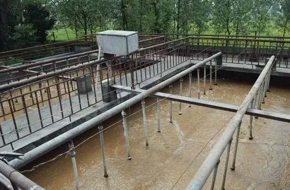 水解酸化池和厭氧池的區(qū)別在哪里？（污水處理水解酸化原理）